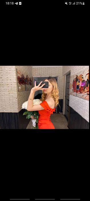 Платье рр 42 красный свет