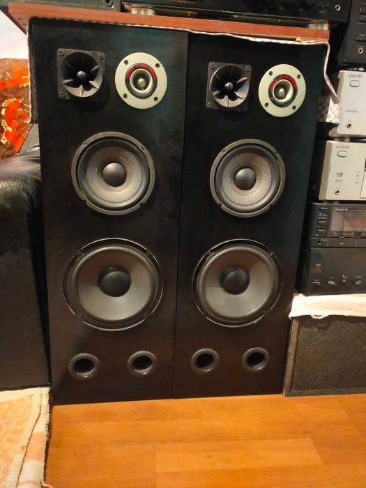 Boxe diverse firme si puteri.