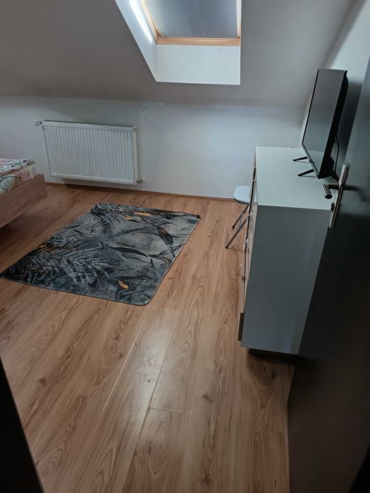 Vând apartament Sânpetru