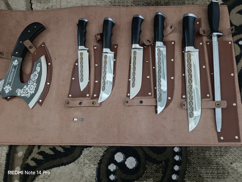 Nabor pichoqlar ustasida