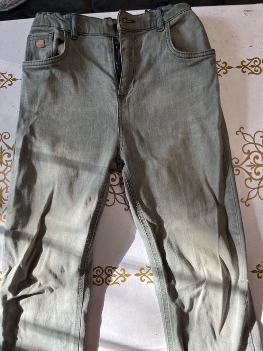 Продаются джинсы