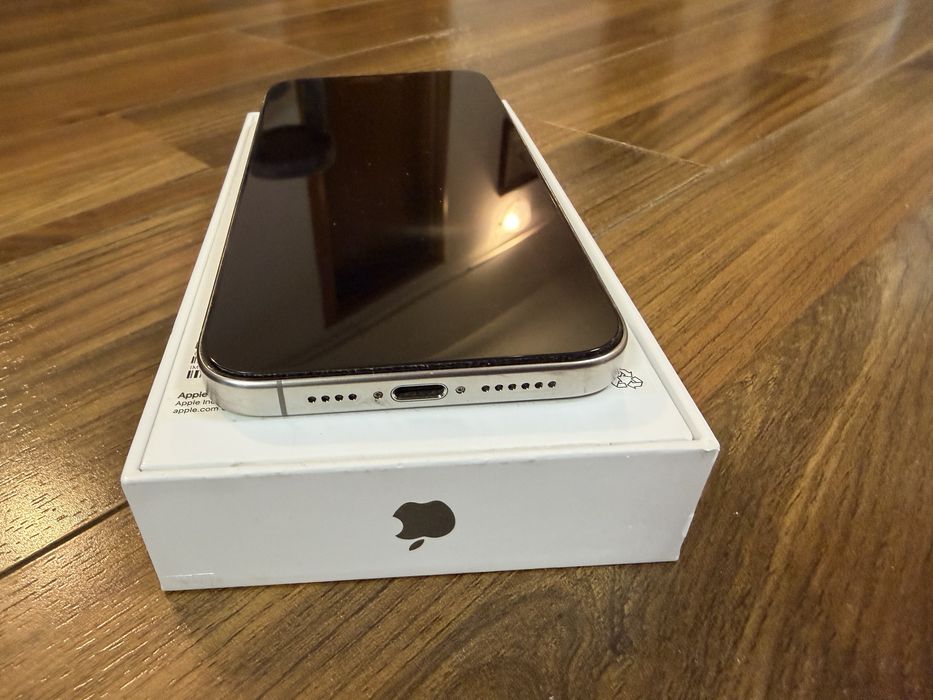 iPhone 15 Pro Max Natural Titanic
