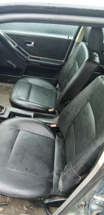 Продава се на Части Volkswagen Audi 80