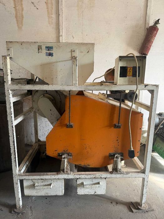 Presa de ulei la rece cu 2 capete si selector de seminte STIMEL