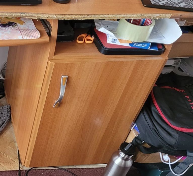Dulapior birou cu usa si doua etajere