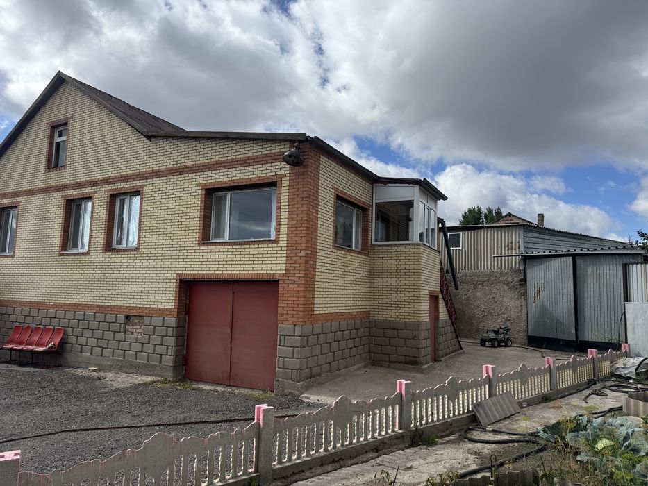 Продается дом в Пришахтинске