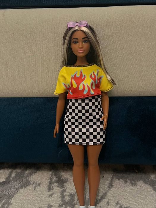 Barbie, LOL, rainbow high