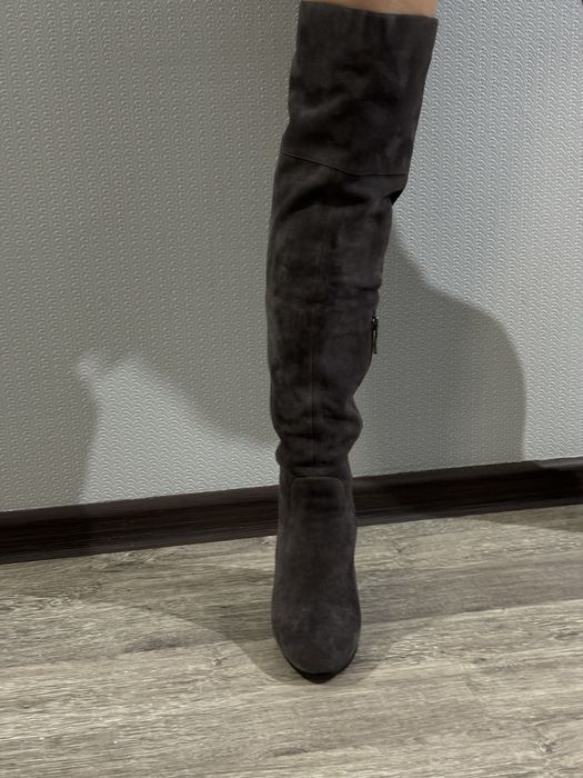 Сапоги б/у в отличном состоянии .