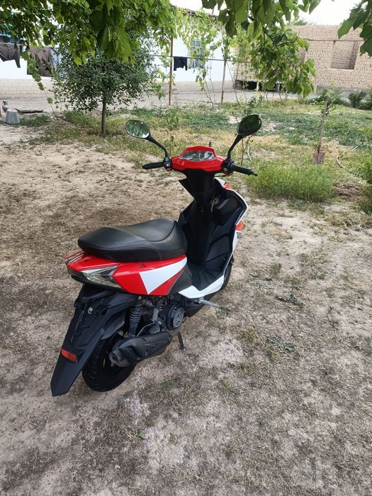 skuter r2 italia