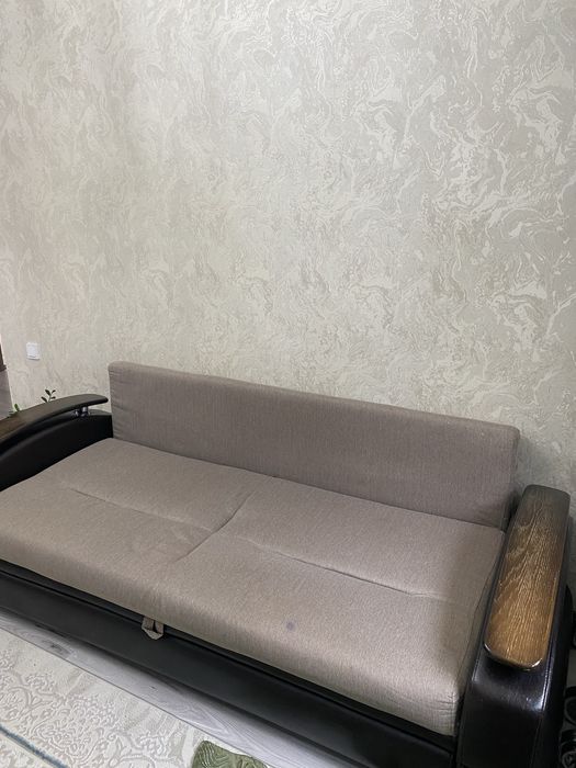 Диван  нормально качество супер хорошый цена  30000