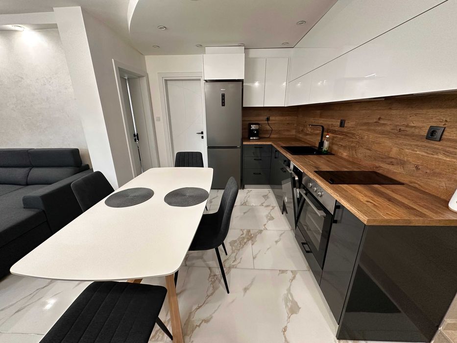 Продава се Тристаен апартамент в Пловдив, Кършияка - 91 кв.м за 2143 €/кв.м - Снимка #1