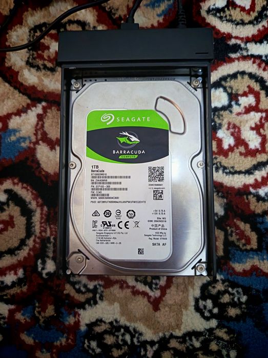 1 TB sotiladi Yangi