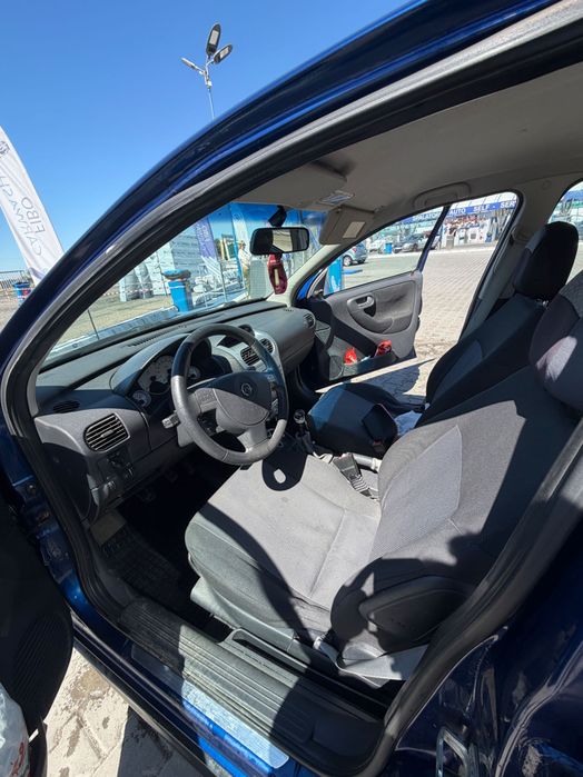 Opel Corsa 2006 albastru