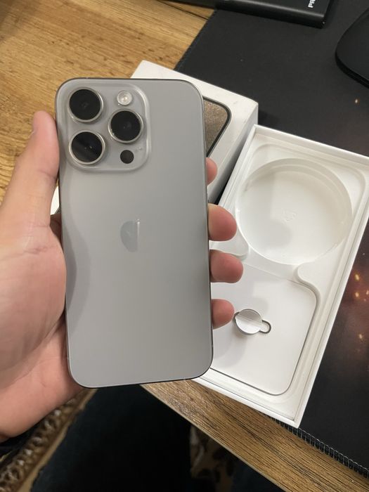 Iphone 15 pro garanti