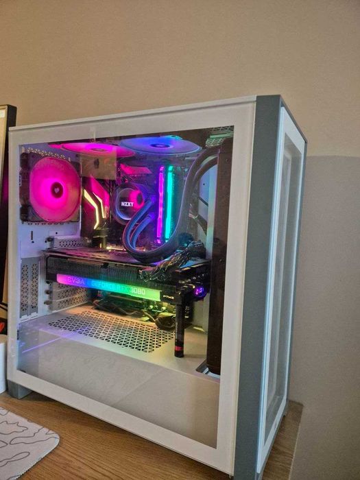 Геймърски компютър – RTX 3080 EVGA FTW3 Ultra, Ryzen 7 3700X, 32GB RGB