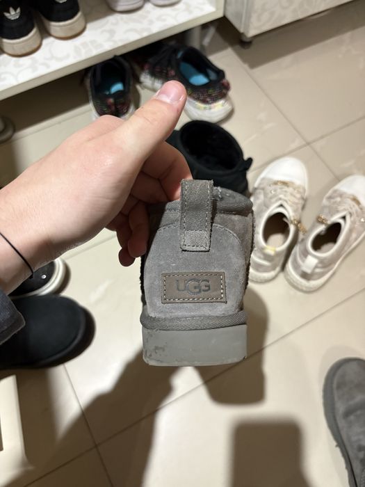 UGG gri originale