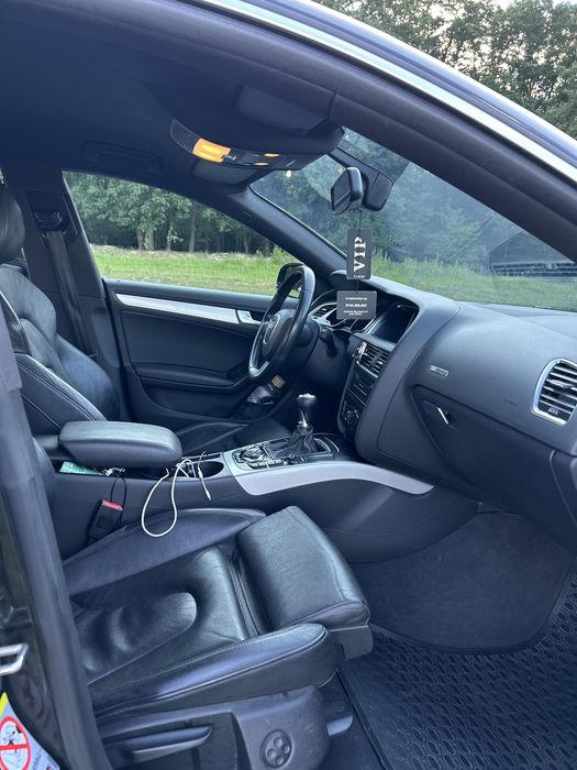 Audi A5 Sportback (2011) – 2.0 TDI (177 CP) – Jante 19" – Grilă S – Proprietar