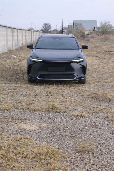 Toyota BZ4X ULTRA Кроссовер