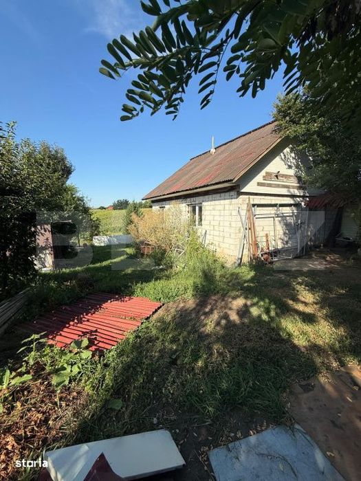 Casa la rosu, 64 mp + teren de 2600 mp, zona Frumoasa