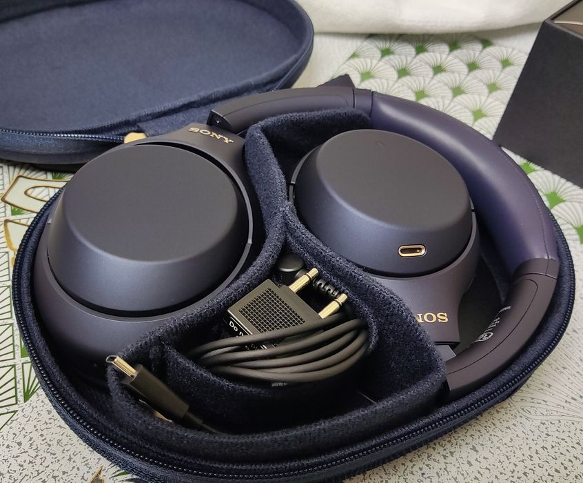 Sony WH-1000 XM4 Midnight Blue