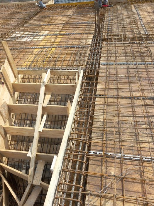 Depozit cherestea, construcții case, săpături cu escavator