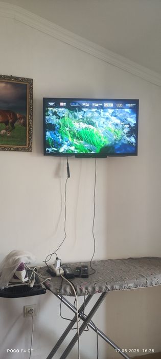 Продам телевизор сони ТВ приставка