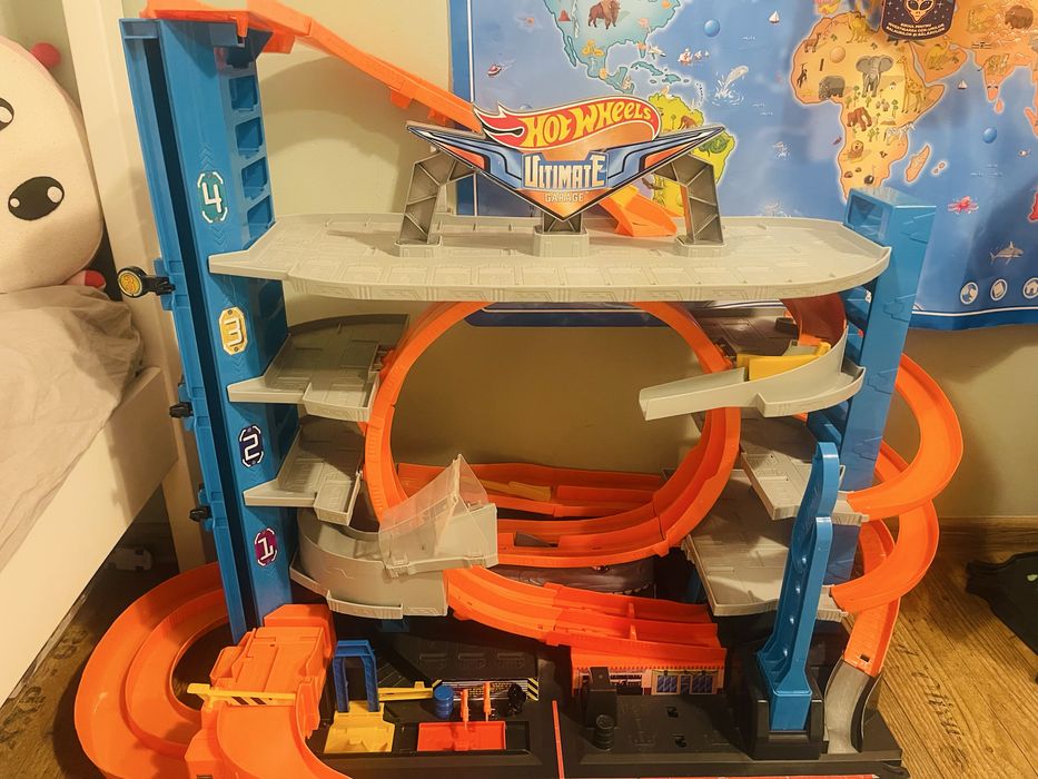 Parcare hot wheels rechin