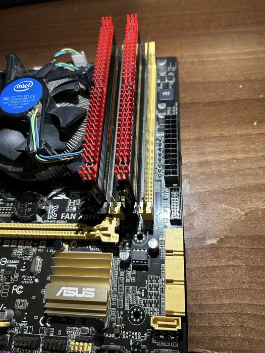 Kit Gaming Intel Core i5 4690, Placa de baza ASUS B85M-G, 8GB Ram DDR3