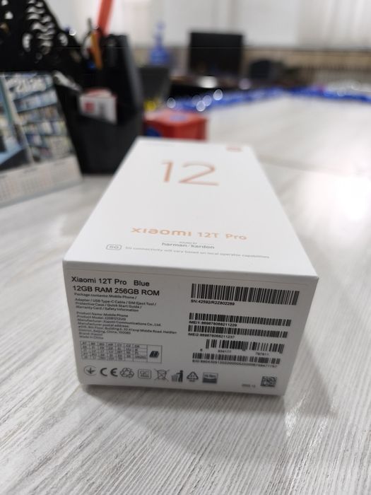 Продам Xiaomi 12T pro blue 12/256 gb в хорошем состоянии