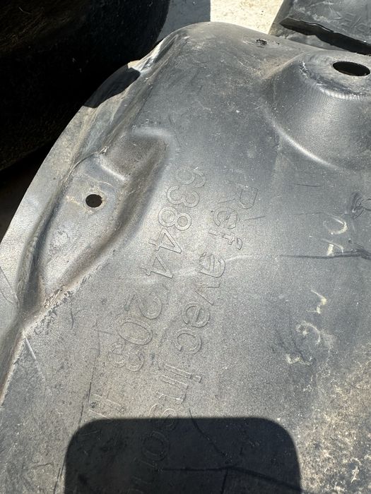 Carenaj roata / aparatoare noroi Renault Megane 3 stanga / dreapta fata