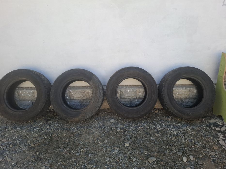 Зимние шины Полный размер: LT265/75 R17.