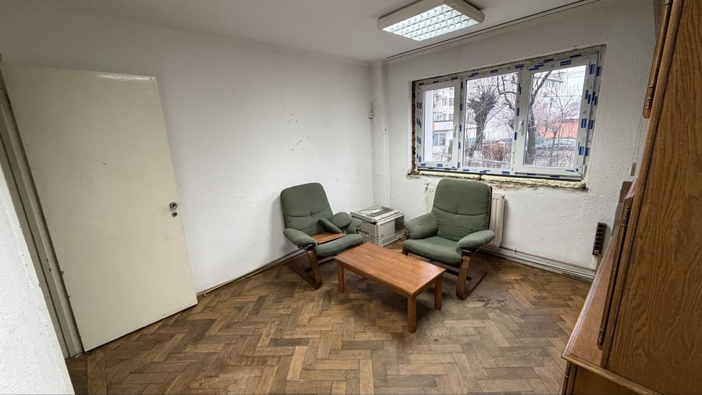 Inchiriez apt. 2 camere (in renovare) catre firma - parter - 420 Euro