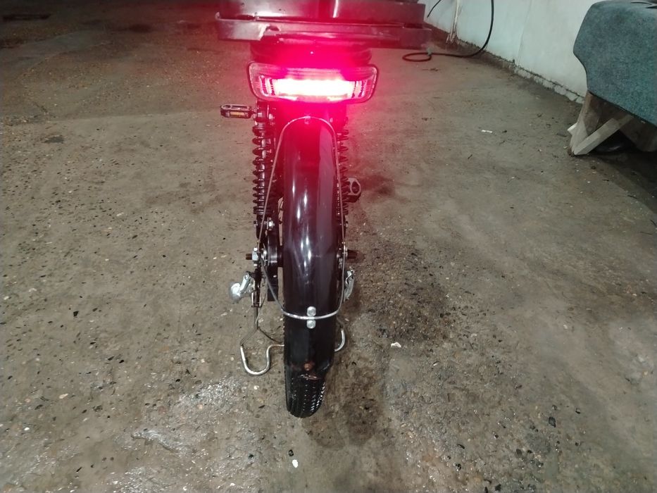 Продаю срочно электронный велосипед.