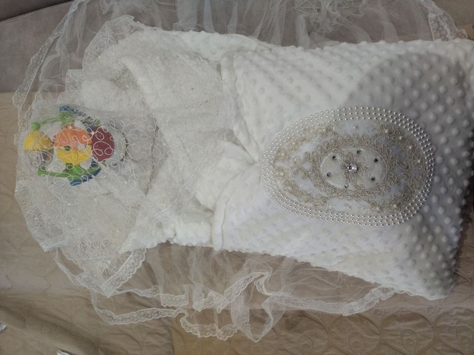 Продаётся детский конверт для выписки из род дома