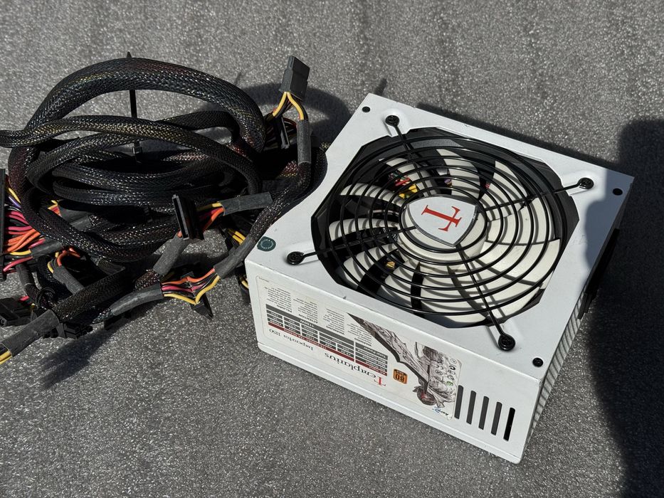 Блок питания Aero cool Templarius 1150w