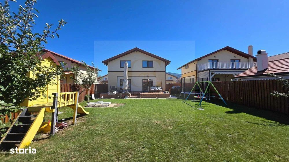 Casă modernă de vânzare în Cristian, Brașov