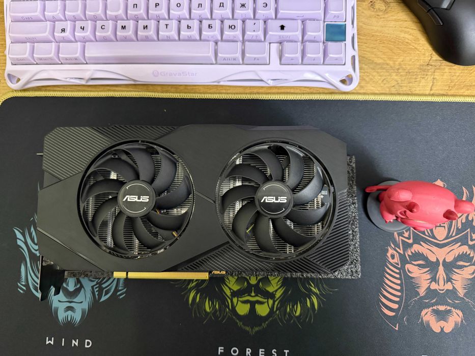 Идеал ASUS Dual GTX 1660 Super