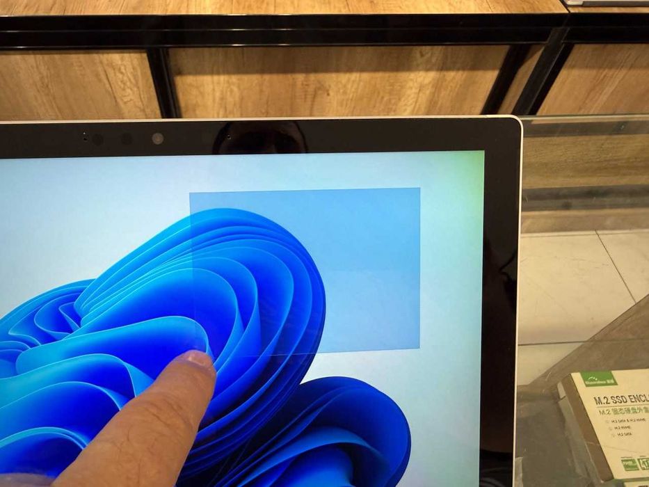 MICROSOFT SURFACE PRO 7 CORE i7-1065G7 Ram 16 ssd 256 Сенсорный