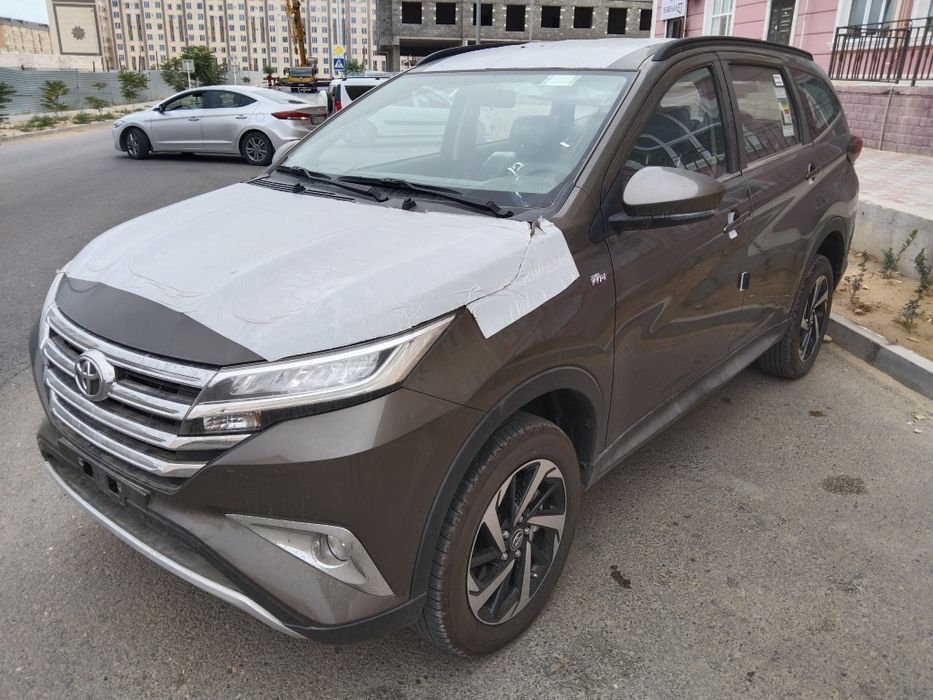 TOYOTA RUSH 2022год новый