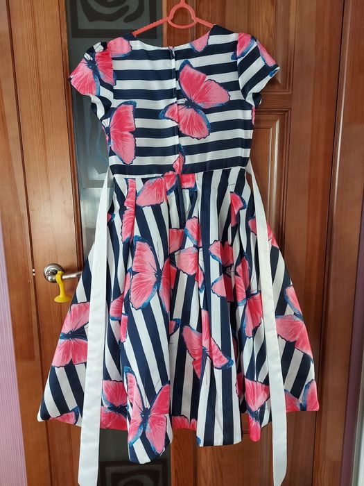 Бальное платье. На рост 146.