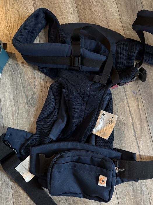 Ergobaby Omni 360, синя, неразличима от нова