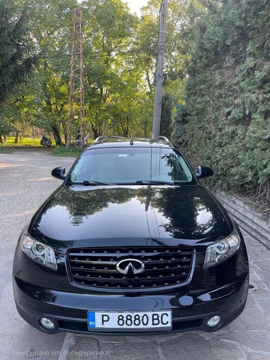 Продавам INFINITI FX35