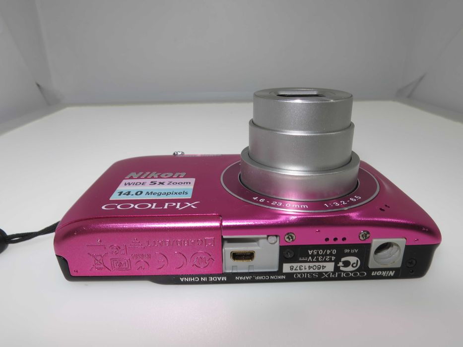Nikon Coolpix S3100 ултра компактен цифров фотоапарат дигитална камера