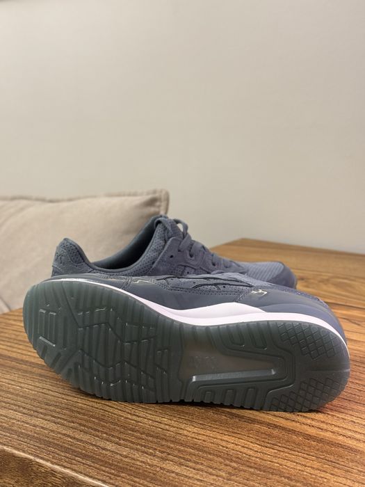 кроссовки ASICS новые!