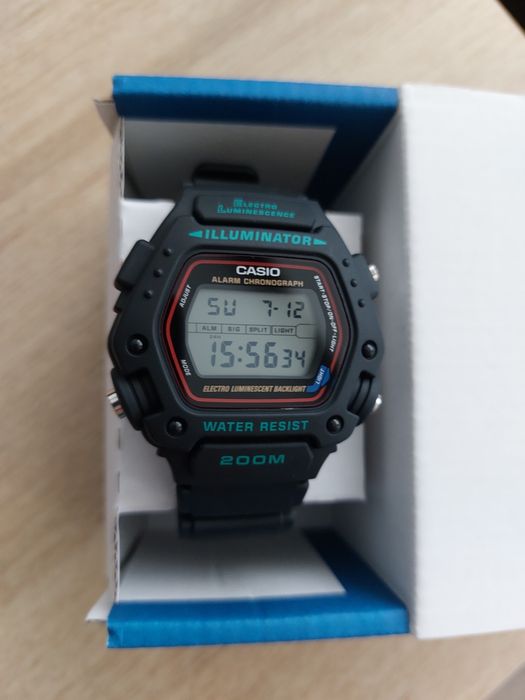 Часовник Casio DW 290