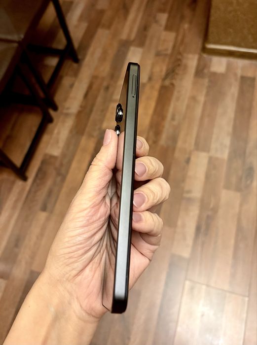 Продам смартфон Redmi 12 (8/256 гб)