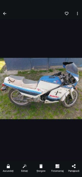 Motocicleta pt colecționari Suzuki RG 125