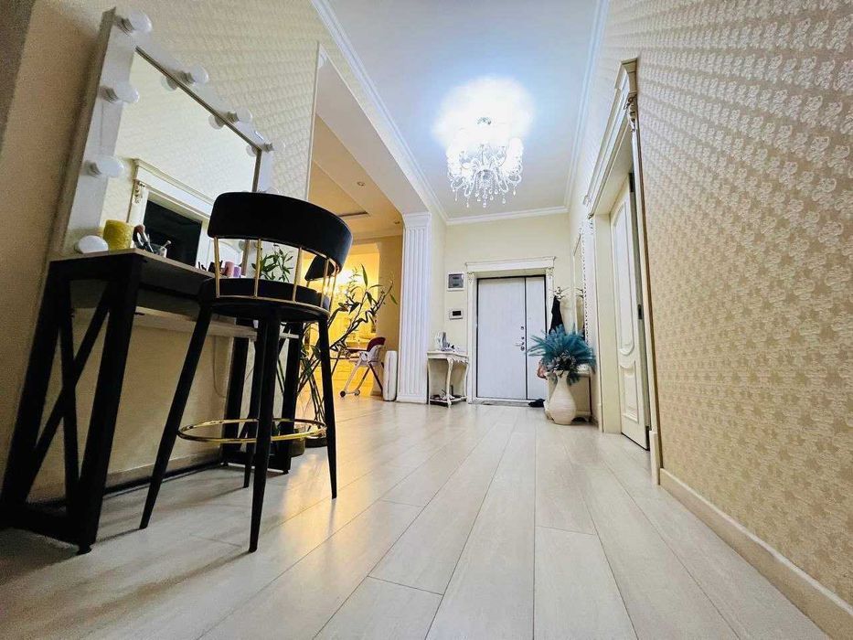 "ГОРИТ СРОЧНО ‼️Golden House 3ком Евро 167м2 Дархан Новомосковская ‼️