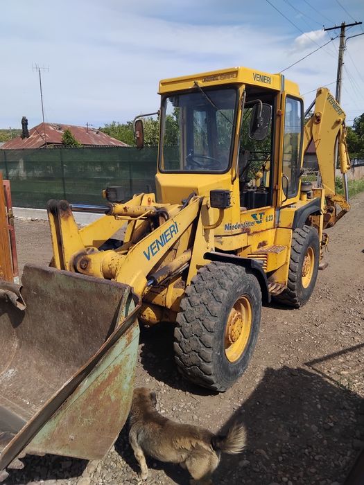 Mini Buldoexcavator Venieri