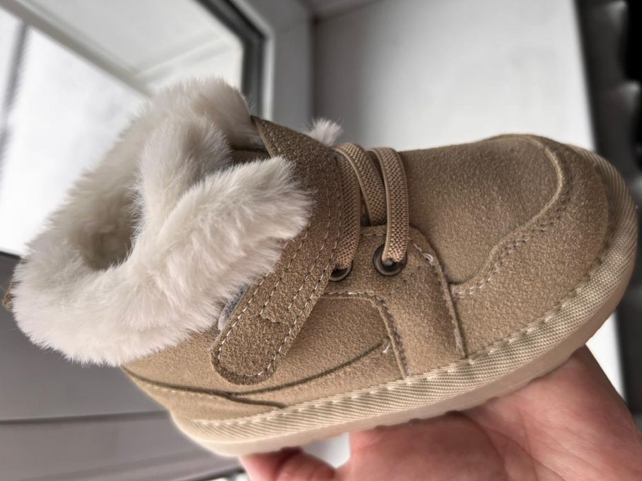 Ботинки детские размер 24